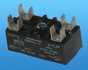 10A@ 140VAC SOLID STATE RELAY USED